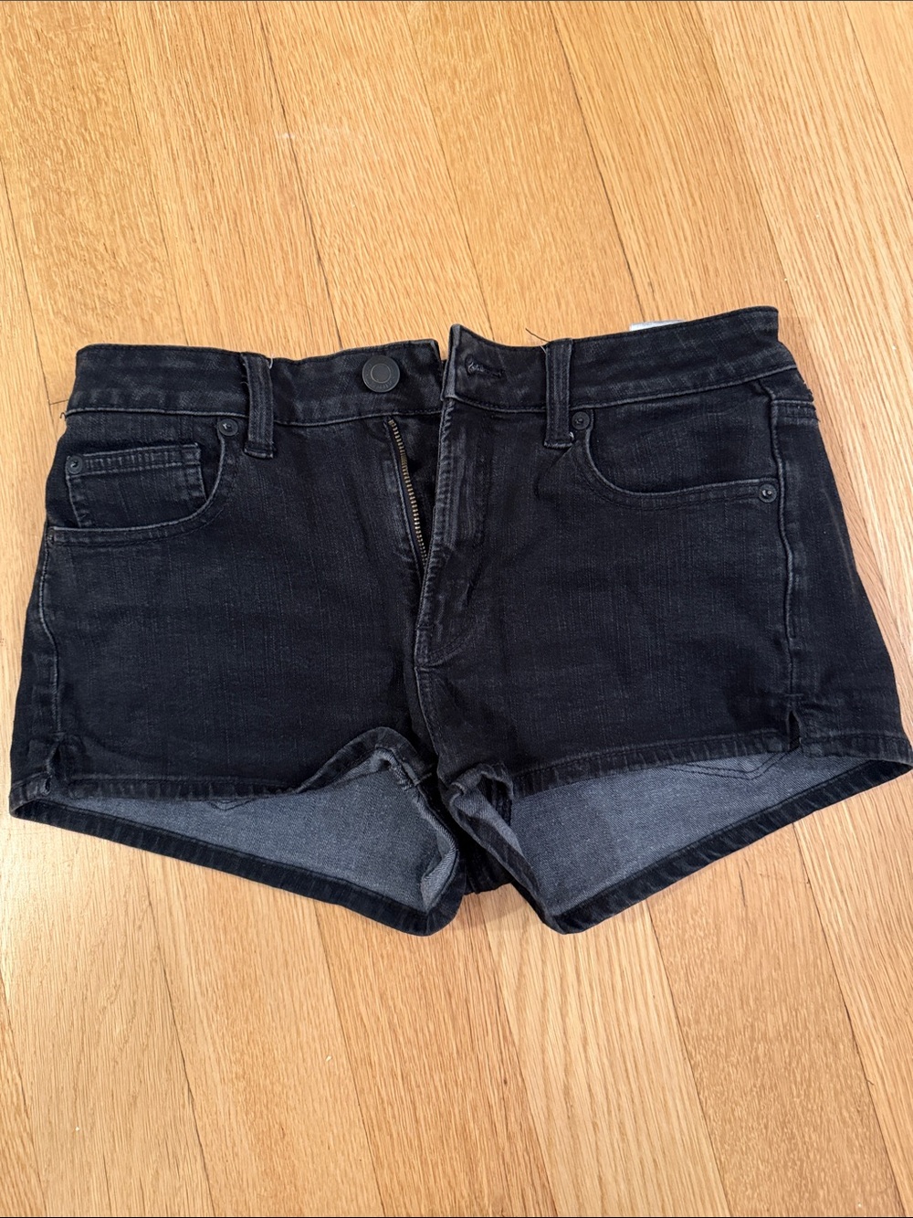 American Eagle Black Shorts size 4